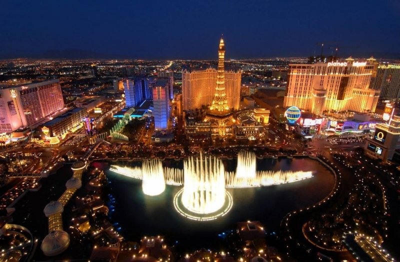 Vista aérea da Torre Eiffel em Las Vegas