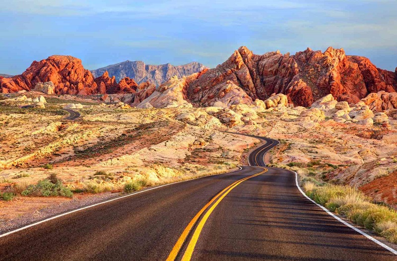 Estrada no Valley of Fire State Park perto de Las Vegas